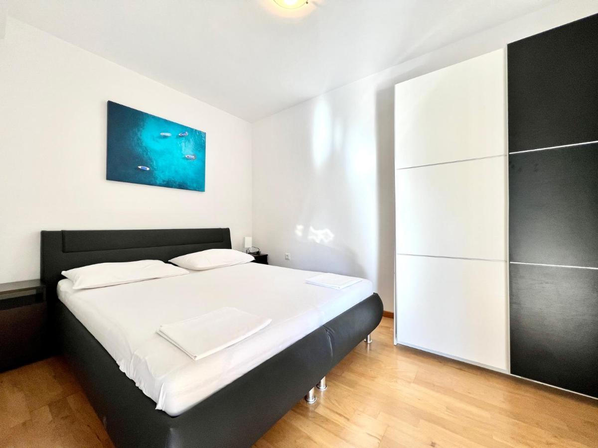 B88 Apartments - Vila Palma Sveti Filip i Jakov Kültér fotó