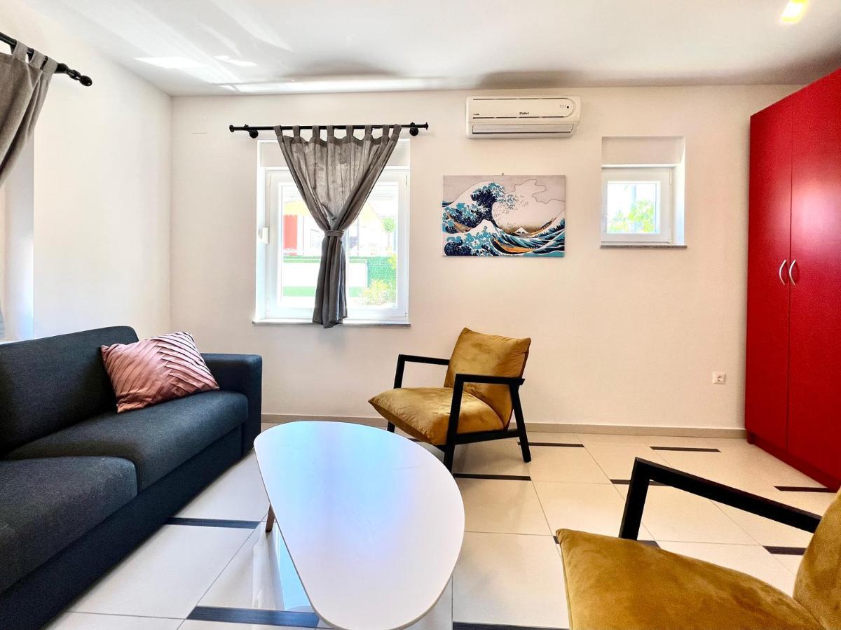 B88 Apartments - Vila Palma Sveti Filip i Jakov Kültér fotó